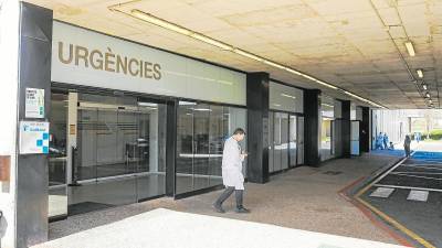 La entrada en Urgencias del hospital Sant Joan de Reus. Foto: DT