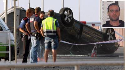 Imagen del coche de los terroristas de Cambrils y del imán de Ripoll. DT