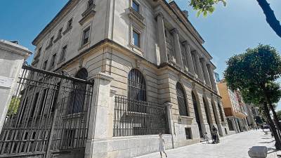 Imagen de ayer del edificio del Banco de España, en la Rambla Nova. Foto: Alfredo González