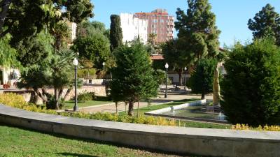 Imagen reciente del Parc de la Reconciliació, situado en la Via Augusta. FOTO: Mauri