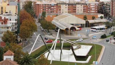 Imagen de archivo de la plaza del Canal de Reus, justo al lado de la estación de buses. Foto: pere ferré