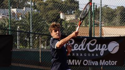 El jugador del Club Tenns Tarragona Marc Boada pasó ronda. FOTO: JORDI MOLAS