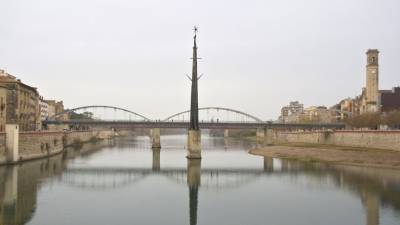 Imatge del monument franquista de la batalla de l´Ebre, ahir. FOTO: A. CARALT