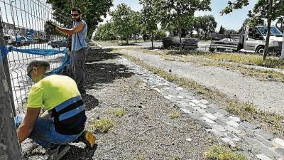 Los trabajos empezaron ayer y la primera fase de las obras cuentan con un presupuesto de 125.721 euros. FOTO: alfredo gonzález