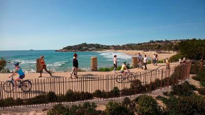 Imagen virtual del camino de ronda que quiere habilitarse en la zona del antiguo preventorio de la Savinosa. FOTO: dt