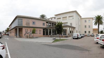 Las actuales instalaciones del tanatorio municipal de Tarragona, ubicadas en la antigua carretera de Valencia. Foto: Pere Ferré