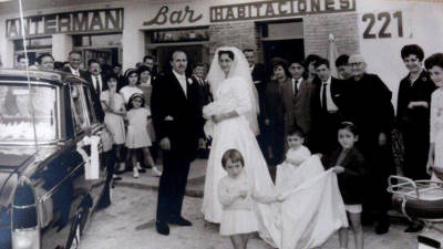 Anys 50. Casament dels pares de la Montse Guinart a l’Anterman, que portaven els avis. Foto: Arxiu Montse Guinart Giner/Tarragona Antiga