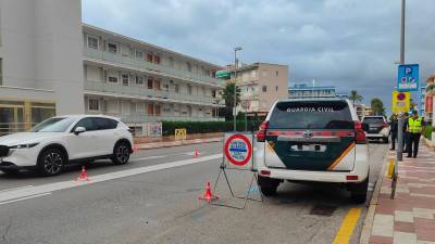 Uno de los operativos contra la venta ilegal en la avenida Diputació, el pasado 28 de agosto. Foto: DT