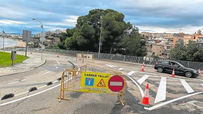 Tramo del carril bici que va desde la plataforma hasta el Fortí de Sant Jordi. FOTO: Àngel Ullate