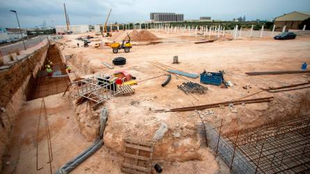 El terreno en el que se ubicará el futuro centro comercial. Foto: Marc Bosch