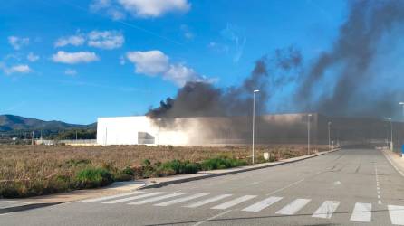 Imagen de la nave donde se ha producido el incendio. Foto: Cedida