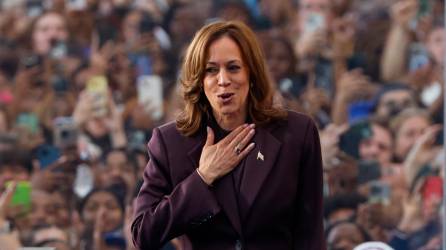 La candidata demócrata en su discurso de reconocimiento de la derrota. Foto: EFE