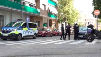 Hasta la zona se han desplazado los equipos de emergencia. FOTO: RTV El VENDRELL