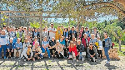 Integrantes del Grup de Dones, en una salida a la Vila del Munts, en Altafulla. Foto: Cedida