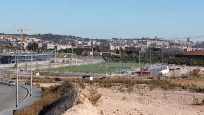 Se trata de una finca ubicada en el PP10, junto al Anillo Mediterráneo de Campclar. Foto: Pere Ferré/DT