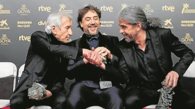 Los actores José Sacristán, Javier Bardem, y el director Fernando León de Aranoa. &nbsp;