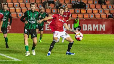 Iker Recio debutó con el Nàstic jugando los últimos minutos ante el Sestao River, sustituyendo a Joan Oriol. Foto: Ángel Ullate