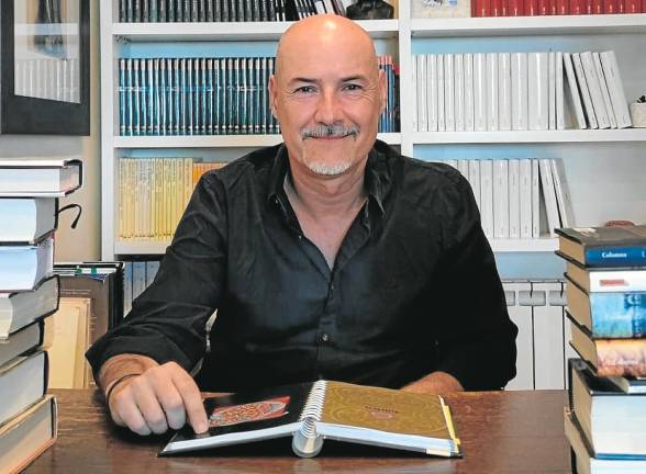 El escritor Joaquim Molina, autor de ‘Angelicus’. Foto: Cedida/Harpercollins