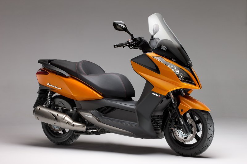 Kymco actualiza su exitoso Super Dink para el 2015