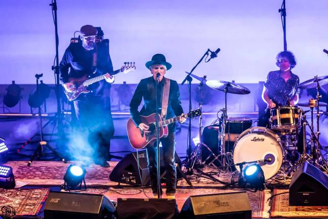 Mikel Erentxun presentó en el Festival Actual de Logroño el primer show de su gira DD40. Foto: Sílvia Petit