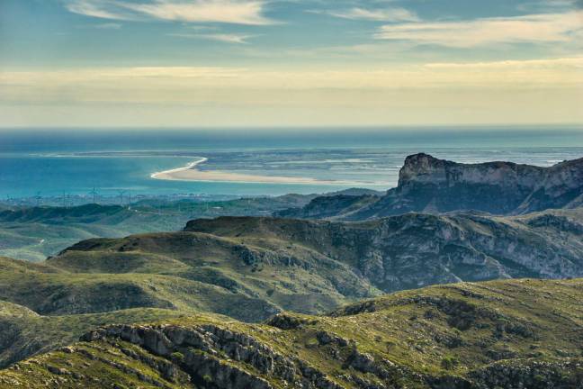 $!Fer senderisme és una molt bona opció per conèixer les Terres de l’Ebre. Foto: Cedida