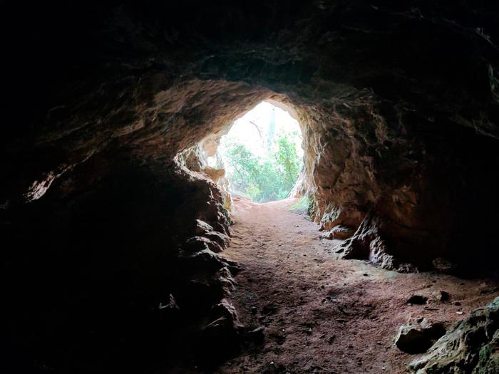 La entrada de la mina de hierro de Bonastre.