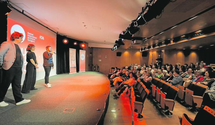 Primera proyección del ciclo ‘Xiuxiuejos’ del REC en el CaixaForum de Tarragona. Foto: Àngel Ullate