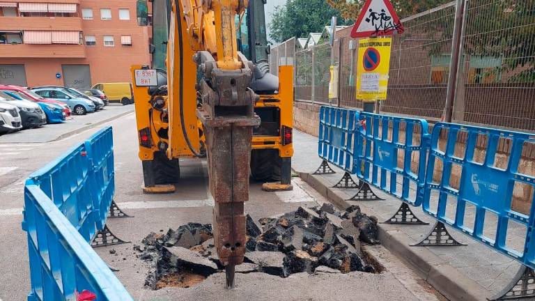 Las prospecciones arqueológicas que están realizándose en la Part Baixa. Foto: Cedida