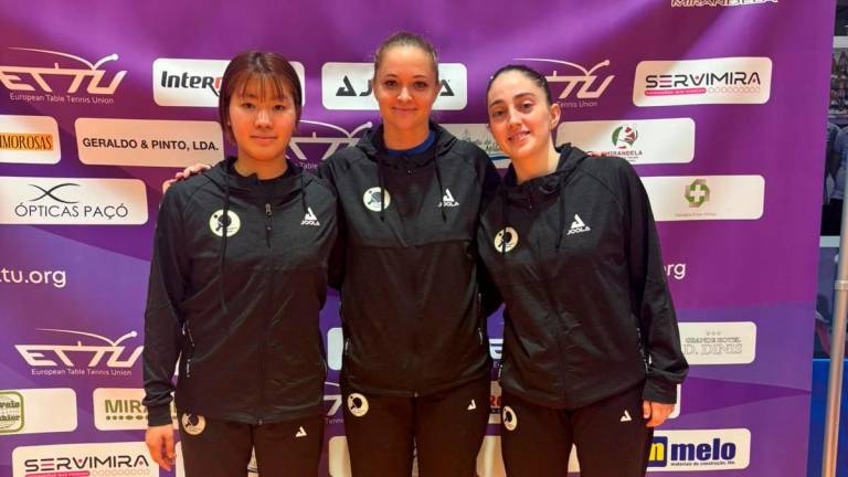 Takara Murakami, Margaryta Pesotska y Elvira Rad, en Mirandela. FOTO: Cedida