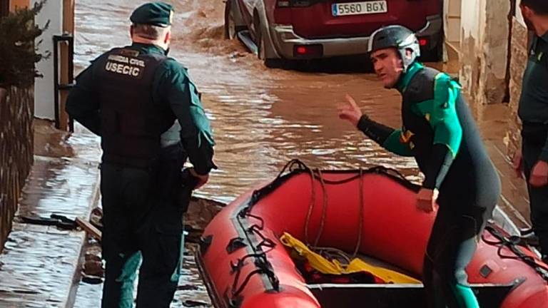 Vista de las actuaciones y trabajos de rescate de la Guardia Civil en Mira (Cuenca), donde una mujer ha fallecido a consecuencia de las inundaciones causadas por la dana, siendo la primera víctima mortal de las lluvias torrenciales en Castilla-La Mancha. Foto: Guardia Civil