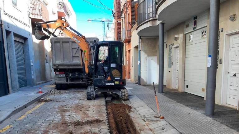 Los trabajos previstos tienen el objetivo de mejorar el rendimiento de las redes de agua y saneamiento. Foto: Cedida