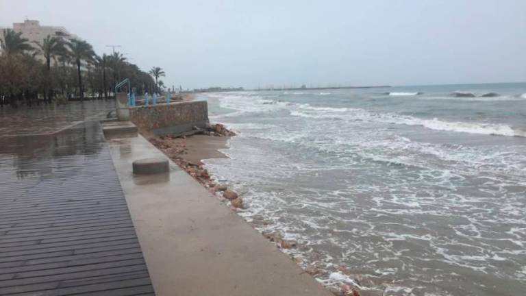 $!La plaza sobre la arena en un día de temporal