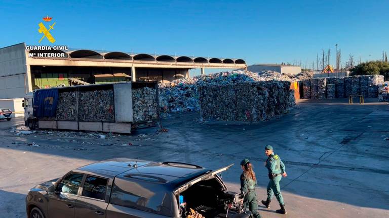 Imagen de los residuos hallados por la Guardia Civil. Foto: Guardia Civil