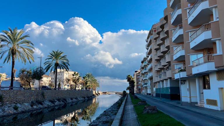 $!Espectáculo de nubes en el cielo de Calafell