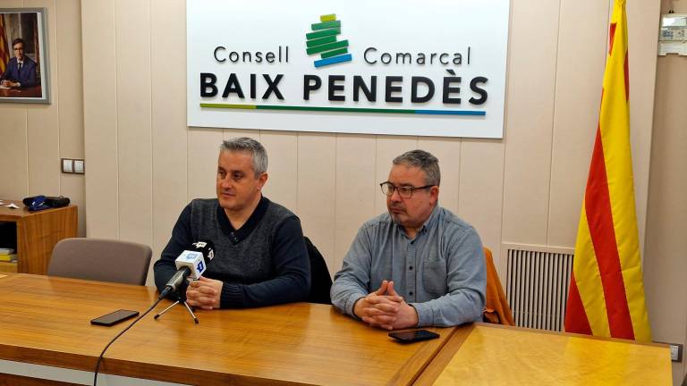 El presidente del Consell, Ramon Ferré, y el concejal de hacienda, Baltasar Santos.