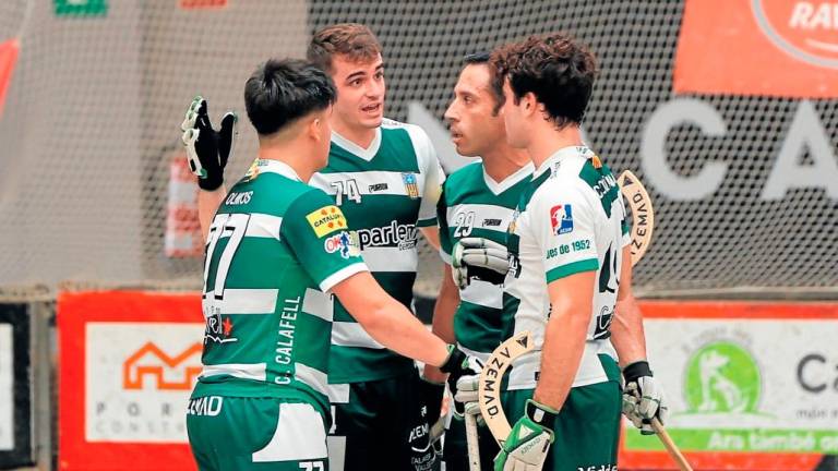 Los jugadores del CP Calafell, en un partido de la presente temporada. Foto: Alba Mariné