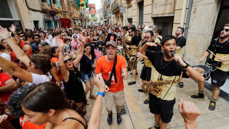 La Xaranga Tocabemolls d’encarregaran de ficar la música a la Revetlla de dijous. Foto: Pere Ferré