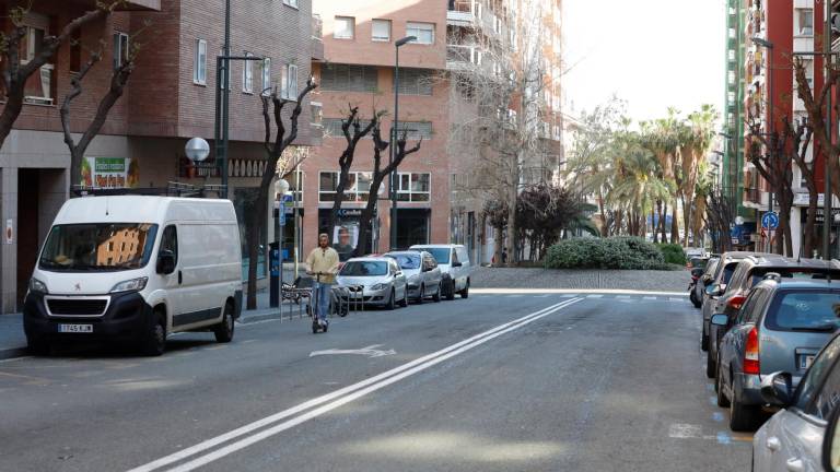 El domingo 28 de julio, se retirarán los vehículos de la calle Pere Martell a partir de las 15 h. Foto: Pere Ferré