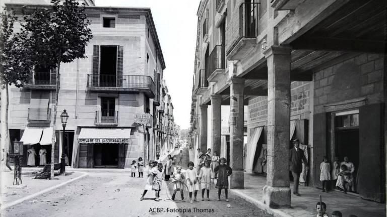 $!La plaza Nova siempre ha sido punto de encuentro de vecinos.