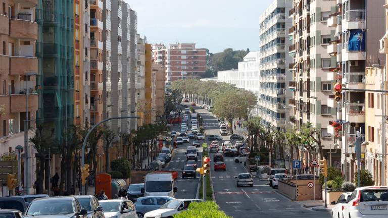 Bloques de viviendas situados en la avenida Catalunya de la ciudad de Tarragona. Foto: Pere Ferré/DT