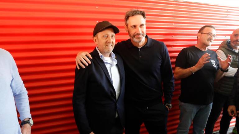 Santi Coch agradeció la presencia de Vicente Moreno en el acto de inauguración de la puerta 8 como puerta Santi Coch. Foto: Pere Ferré