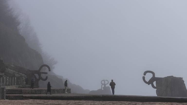 Niebla en San Sebastián. Foto: EFE