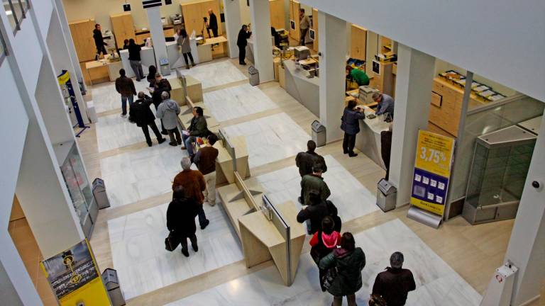 Las oficinas de Correos en la Plaça Corsini de Tarragona. Hay más de 700 candidatos a un puesto en la provincia. FOTO: ll. milián/dt