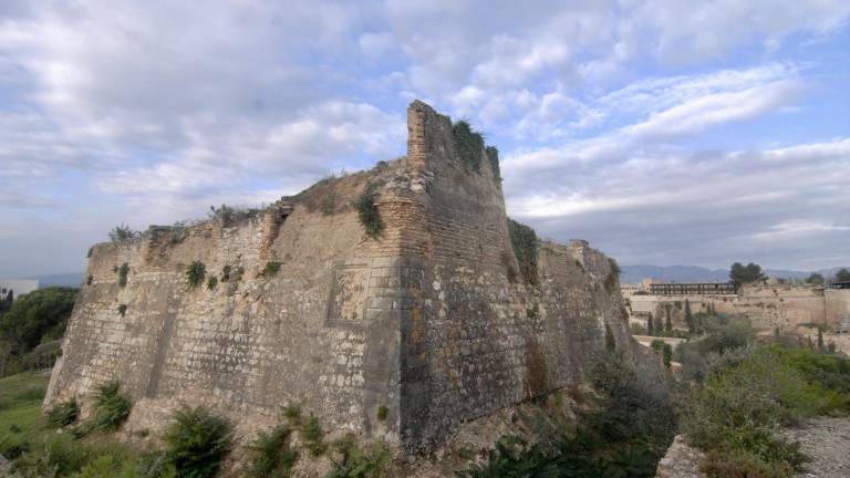 Exterior del fortí de Bonet, aixecat a principis del segle XVIII on abans ja hi havia hagut altres elements defensius. Foto: Joan Revillas