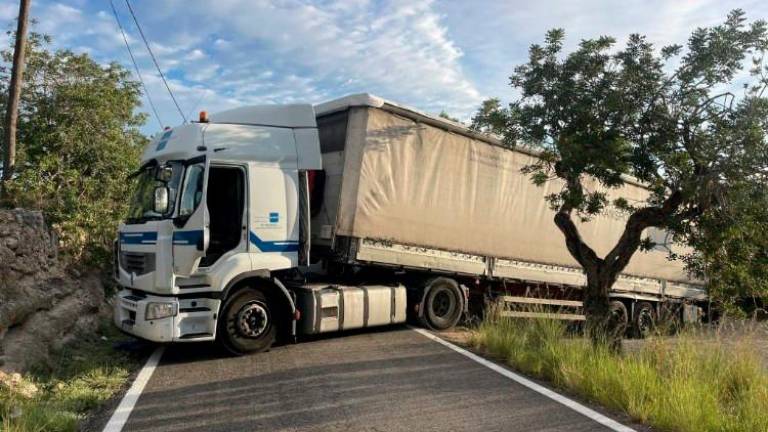 $!Atrapado en Sant Vicenç de Calders: «El GPS, que me ha ‘liao’»