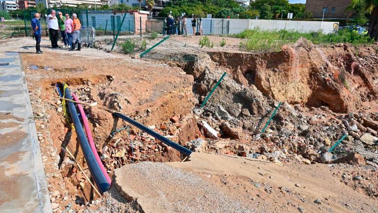 Los trabajos incluyen la nivelación de explanadas y de accesos de tierra que se vieron afectados por la inundación. FOTO: Alfredo González