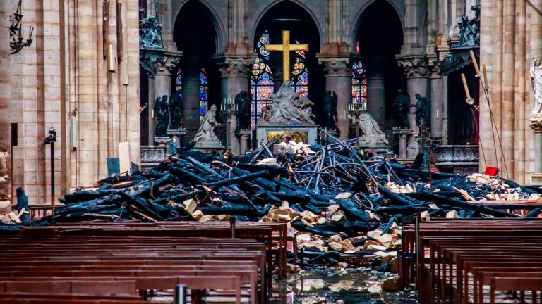 La Piedad de Notre Dame resistió al fuego y la ruina de la catedral de París. El presidente Emmanuel Macron, no. Foto: EFE