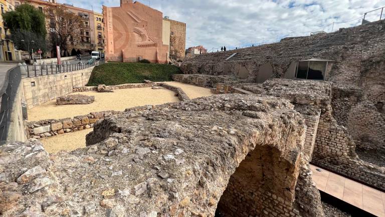 El Circ Romà, un dels monuments que estarà obert fins a les 11 de la nit de dissabte. foto: alfredo gonzález / DT