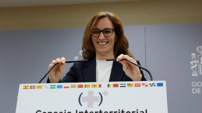 La ministra Mónica García, ayer tras el Consejo Interterritorial del Sistema Nacional de Salud. foto: efe