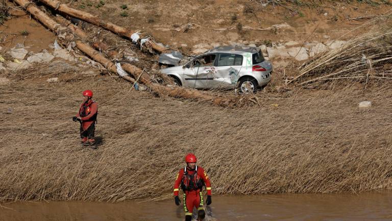 Los juzgados de las localidades más afectadas por la DANA, han expedido 83 licencias de enterramiento o incineración a las funerarias. Foto: EFE